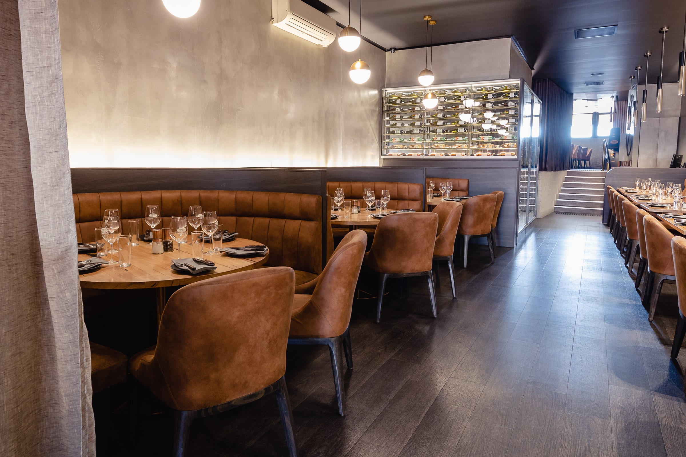 Restaurent Dining Table