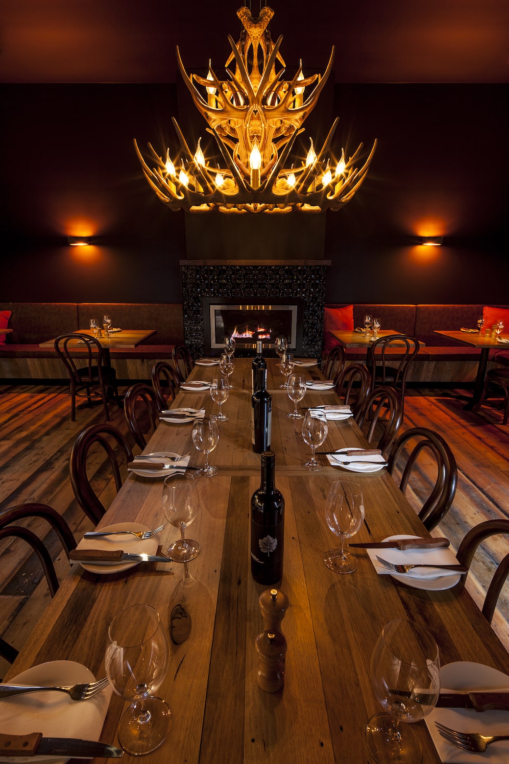 Restaurent Dining Table